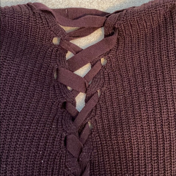 sweater - Picture 3 of 5